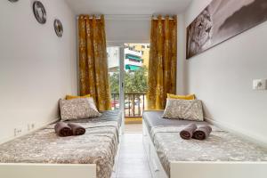 Cozy main square and beachfront 3-bedrooms apartment