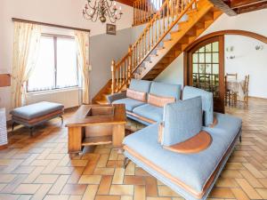 Maisons de vacances Quaint Holiday Home in Ruederbach with Table Tennis Table Garden : photos des chambres