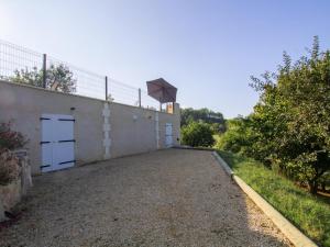 Maison spacieuse avec piscine, salle de sport, et équipements complets à Villamblard - FR-1-616-2