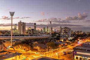 Inner city 1 bedroom Apartment with Rooftop pool and Parking - Serain Residences