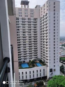 APARTEMEN MARGONDA RESIDENCE 3 DEPOK BY DBancah Rooms