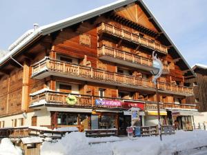 Appartement en Centre-Ville des Gets, 6 Pers, Proche Pistes, Terrasse Ensoleillée - FR-1-623-318