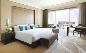 Deluxe Mangroves Balcony room in Anantara Eastern Mangroves Abu Dhabi