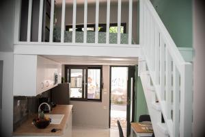 Johns Minimal Loft