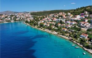 Awesome Home In Okrug Gornji With Wifi