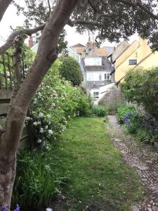 Fermaine, 50m from sea, garden, dogs, town centre - 4hvězdičkové hotely ve městě Lyme Regis