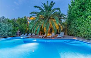 Amazing Apartment In Pula With 5 Bedrooms, Wifi And Outdoor Swimming Pool