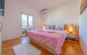 Amazing Apartment In Zadar With Wifi And 2 Bedrooms