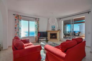 Nonsense by Sun & Sea Homes