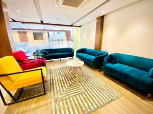 Sheraton Grande at Puratchi Thalaivar Dr MGR Central Railway Station