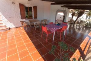 Villa Paolina, private pool, large shady patio, bbq