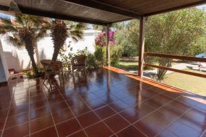 Villa Paolina, private pool, large shady patio, bbq