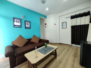 SKY 2 BHK By Wabi Sabi Stays with Private Balcony & Parking
