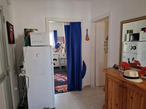 Modern confortable room for 1 Person only in a shared flat close to beach