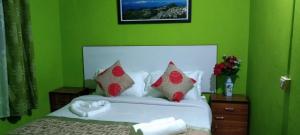 Beverly Hills Home stay