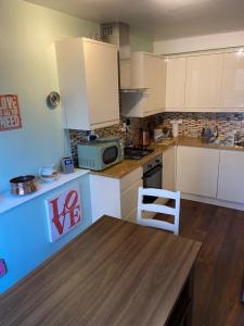 Great rooms in an uber cool flat! London Bridge