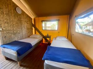 Tentes de luxe Camping la Kahute, tente lodge au coeur de la foret : photos des chambres