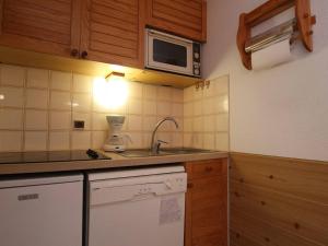 Appartements Appartement Saint-Chaffrey , 1 piece, 4 personnes - FR-1-330E-82 : photos des chambres