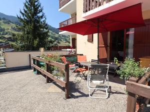 Appartement cosy 2-4 pers. - centre village, proche remontées, piscine, terrasse plein sud - FR-1-342-154