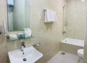 Chelsea Gardens Apartment