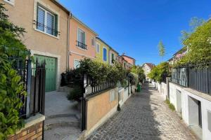 Maisons de vacances Charming townhouse with garden in the City of Love : photos des chambres