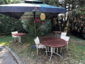 Hotels Ibis Budget Marseille Est Porte d'Aubagne : photos des chambres