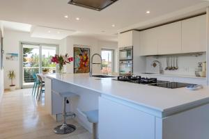 Luxury Seafront Villa with Rooftop Pool & Stunning Sea Views