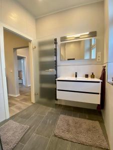 FeWo Otto- Sanierte Ferienwohnung im Einzeldenkmal