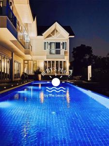 4 Bedroom Beachfront House with Private Pool in Batangas - 4hvězdičkové hotely ve městě Nasugbu