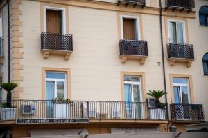 SORRENTO - Posizione unica nella piazza principale