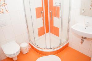 Restaurace a penzion Zděná Bouda