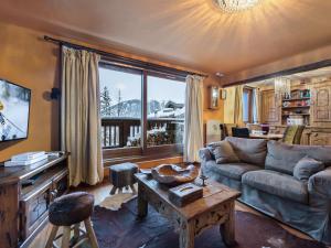 Appartement chaleureux avec cheminée et parking à Courchevel - FR-1-564-55