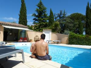 Maisons de vacances Gite L'Oliveraie : photos des chambres