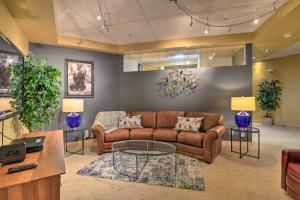 Idyllic Dtwn Anchorage Condo with Fireplace!