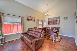 Karaoke Fun, Hot Tub and Patio! San Diego Sanctuary