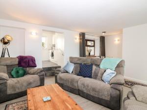Dolphin Cottage