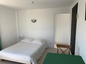 Hotels hotel de la grange : Chambre Triple