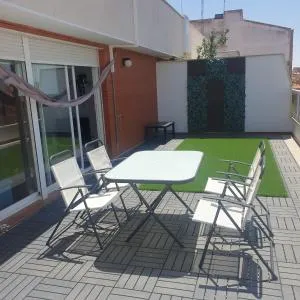 Espectacular Ático de 2 dormitorios con garaje y terraza privada de 30 m2 - La Herrera
