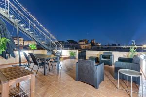 VIVILO ROMA TREVI - LUXURY EXPERIENCE - PRIVATE JACUZZI on TERRACE - INSANE VIEW