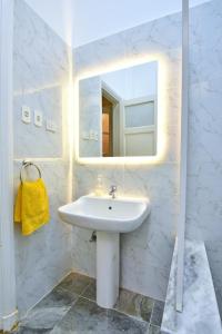 The Place 3 charming downtown apartment