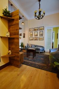 The Place 3 charming downtown apartment