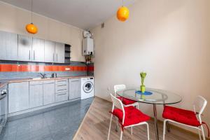 Essence Of Lodz-145m!Central-Secured-Comfy18ppl!&FreeParking