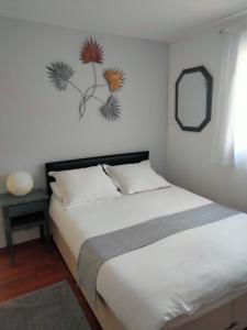 Appartements beautiful apartment with garden : Appartement - Vue sur Jardin