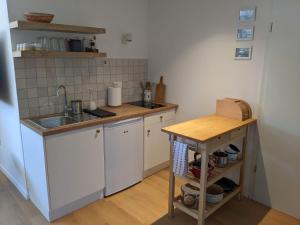 Klančarjeva domačija - Spacious countryside apartment on an eco farm 