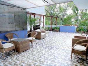 Maplewood Guest House, Neeti Bagh, New Delhiit is a Boutiqu Guest House - Room 2