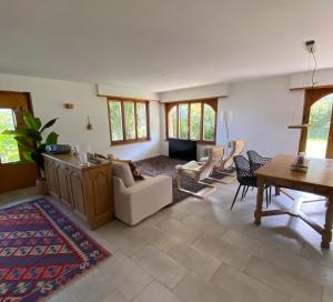 Chalet la Tulipe, mountain view, Terrace, BBQ