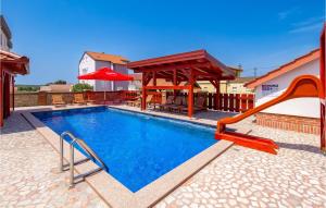 Awesome Apartment In Banjol With 2 Bedrooms, Wifi And Outdoor Swimming Pool