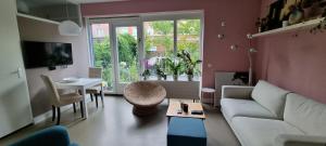 Lovely 1 bedroom apartment with garden no smoking