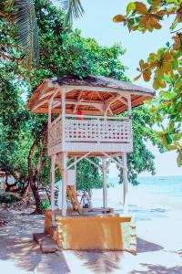 Don Arc White Beach Resort