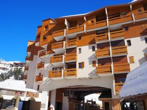 Studio cosy au pied des pistes avec balcon - FR-1-344-1038